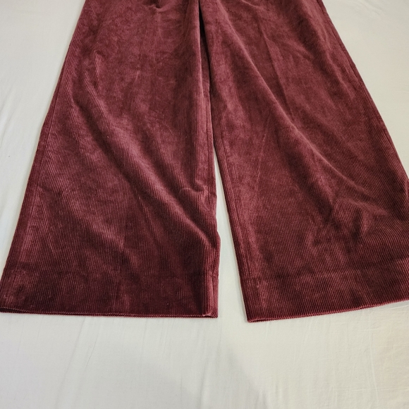 Banana Republic nwt Rivoli wide leg corduroy pants maroon size 12 short 12s - Picture 4 of 13